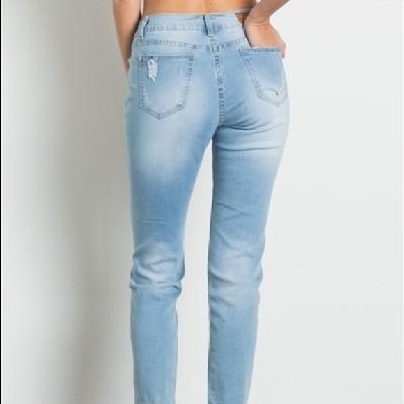 Distressed Cutout Denim Jeans - Picture 4 of 5